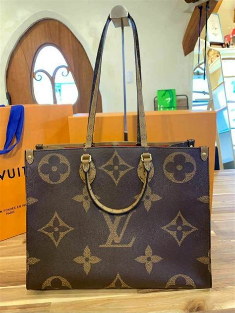 louis vuitton on the go totes|louis vuitton onthego monogram.